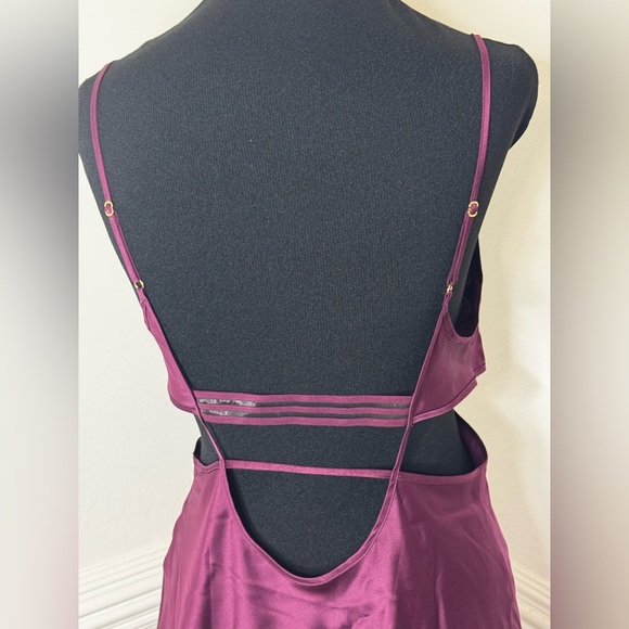 Victoria's Secret Purple Chemise - Picture 4 of 6